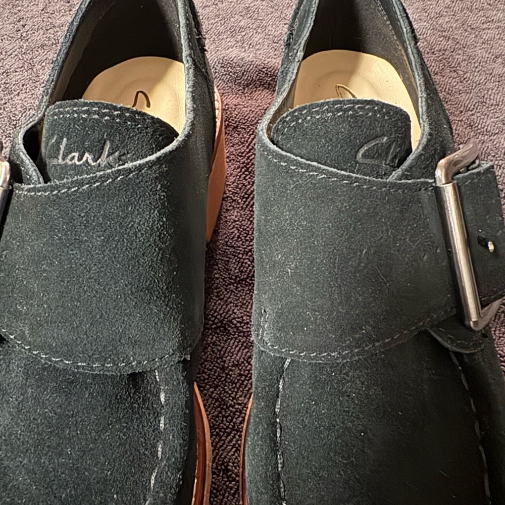 Clark Women’s Black Suede Shoes, with Chunky Rubber Sole and Buckle. Size‎ 6 1/2 - Picture 4 of 16